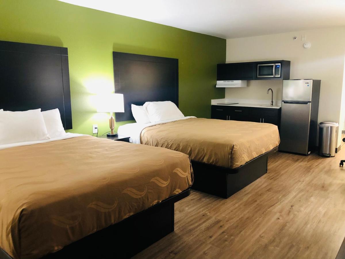 Quality Inn & Suites Lake Charles South Экстерьер фото