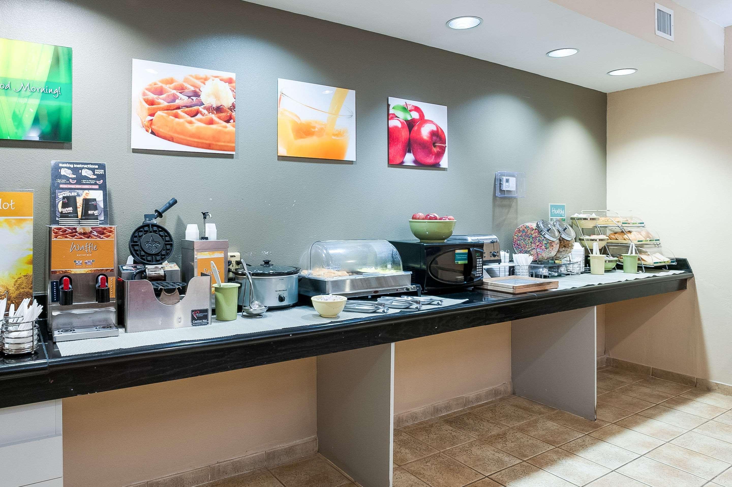 Quality Inn & Suites Lake Charles South Экстерьер фото