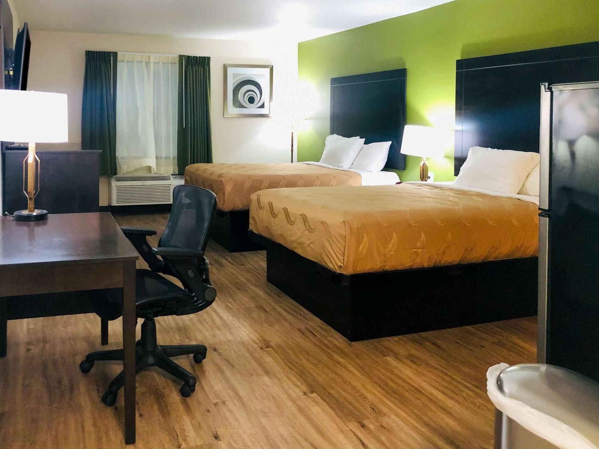 Quality Inn & Suites Lake Charles South Экстерьер фото